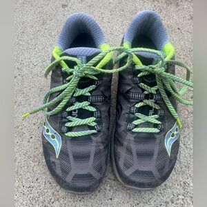 Saucony ‘Everun’ Black and purple Athletic Sneakers